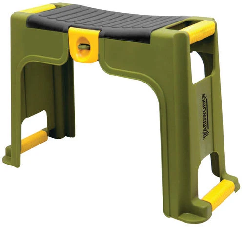 Yardworks Garden Seat/Kneeler in use