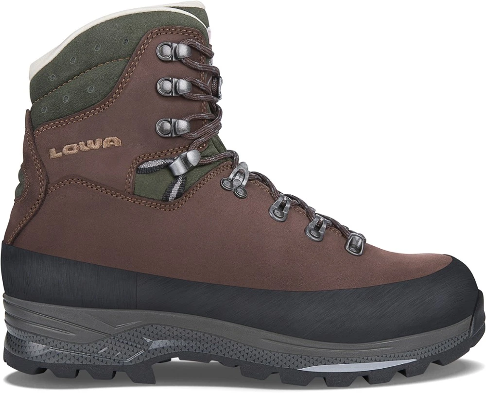 Lowa Baffin Pro LL II Hiking Boots
